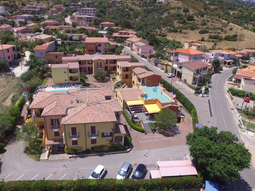 Residence Corte Dei Venti Budoni Exteriör bild