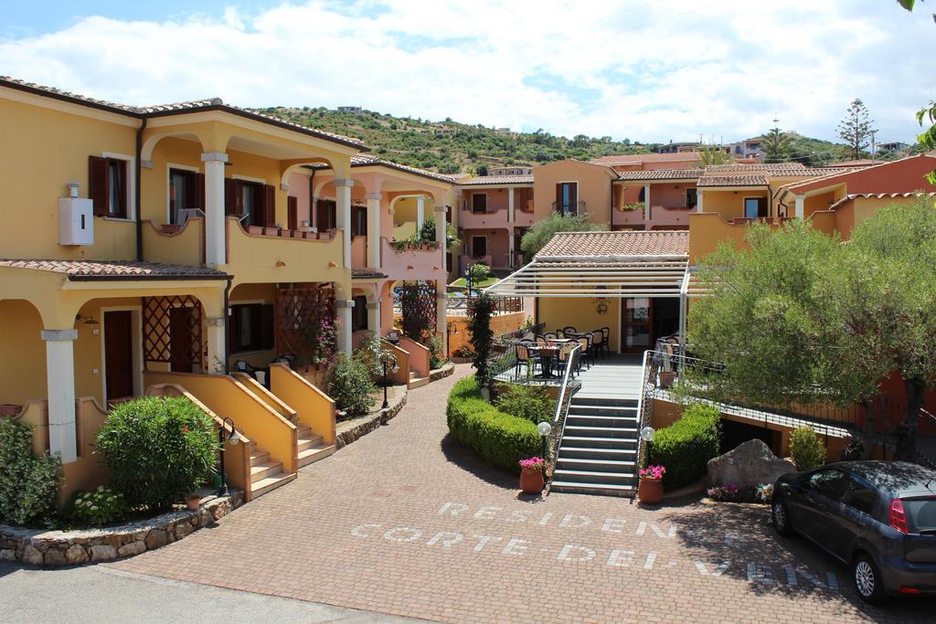 Residence Corte Dei Venti Budoni Exteriör bild