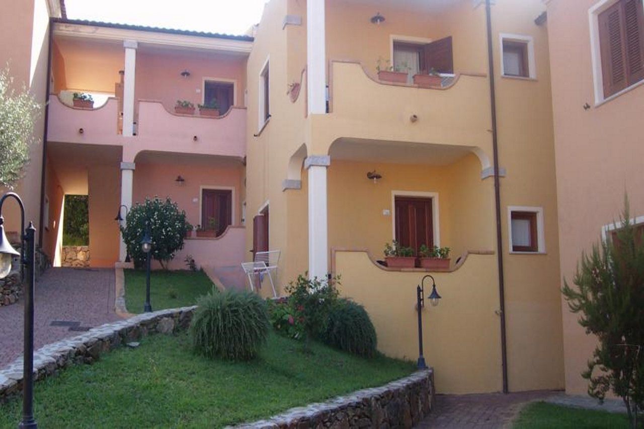 Residence Corte Dei Venti Budoni Exteriör bild